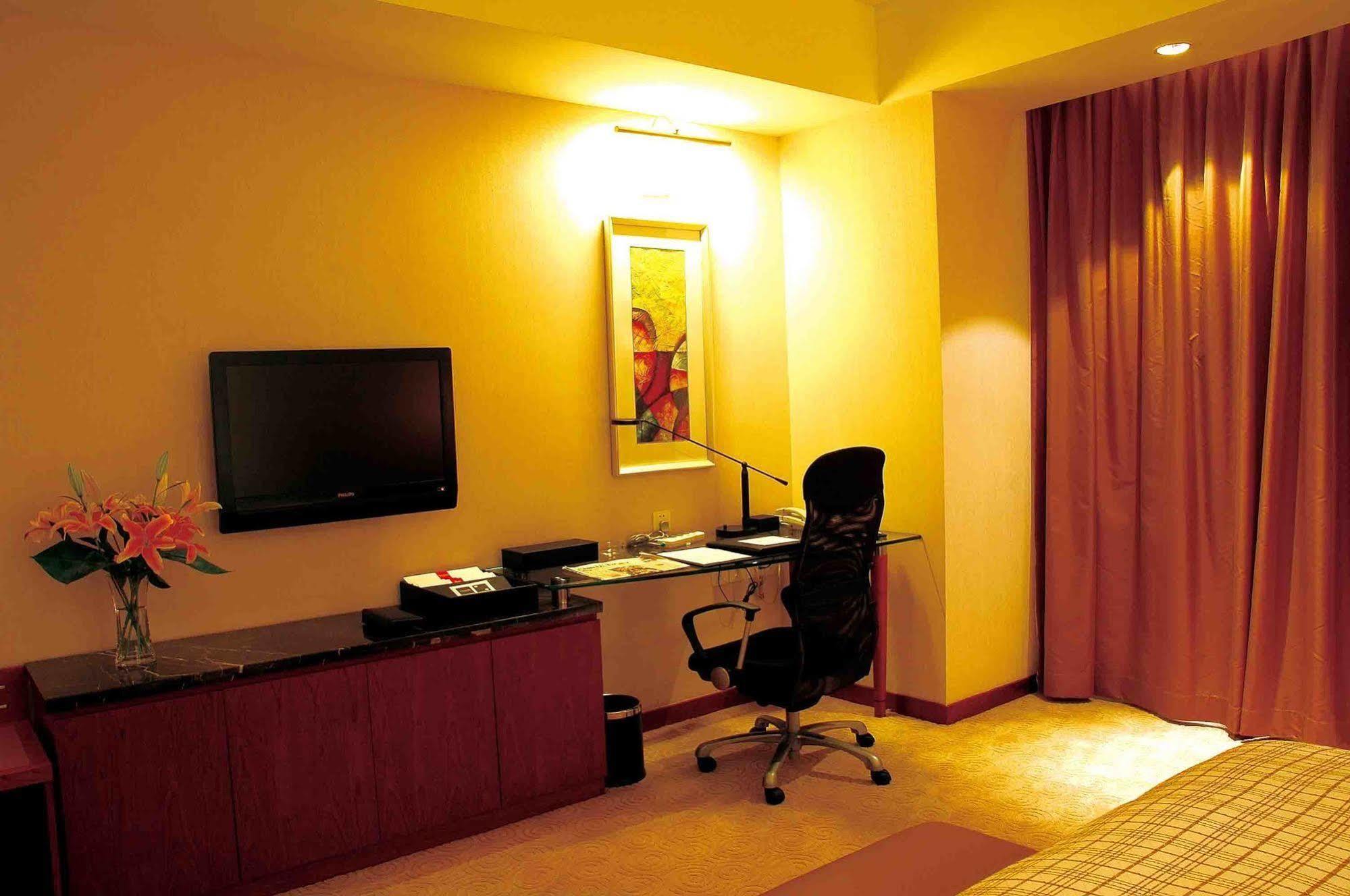 Merryland Traders Hotel Changshu Εξωτερικό φωτογραφία